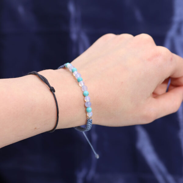 Zodiac Crystal Candle with Gemstone Bracelet - Pisces - Image 4